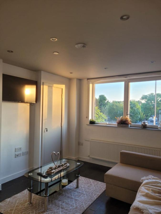 Amazing London 1 Bedroom Flat In Astral House As18 Norbury  Екстер'єр фото